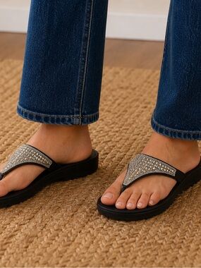 Skechers Black Rhinestone Embellished Thong Sandals